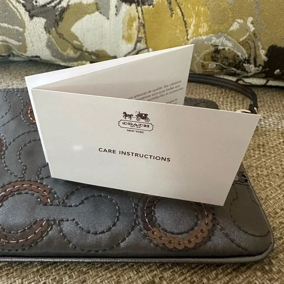 Coach Gray Pop Art Sequin & Satin Clutch or Wristlet. - Picture 13 of 16